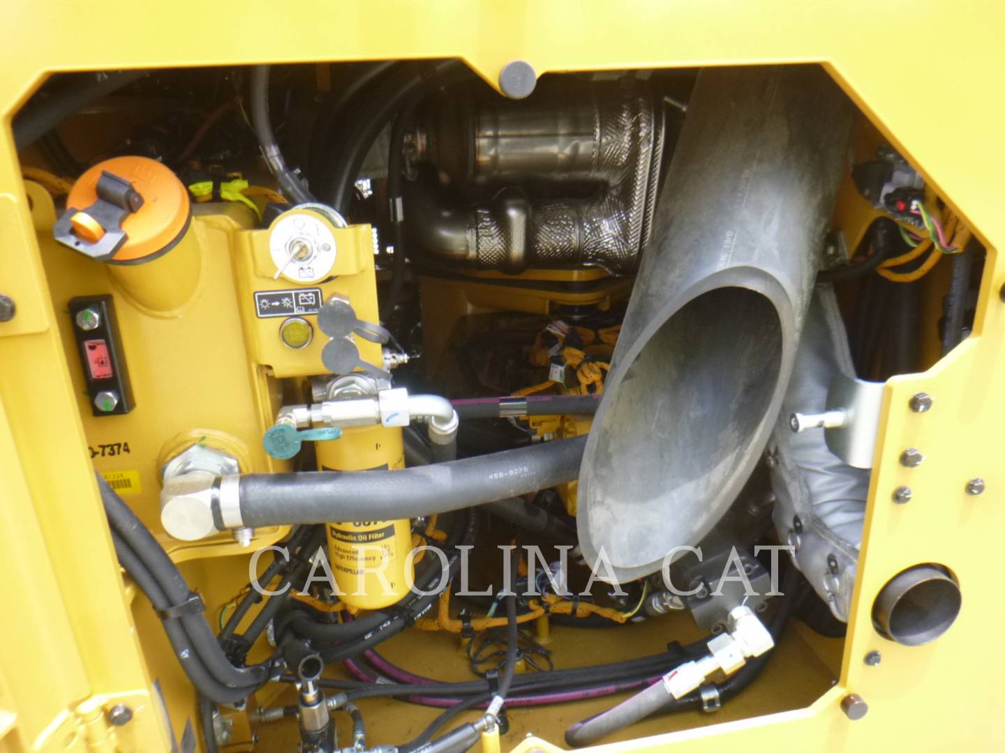 2019 Caterpillar CB13 Compactor