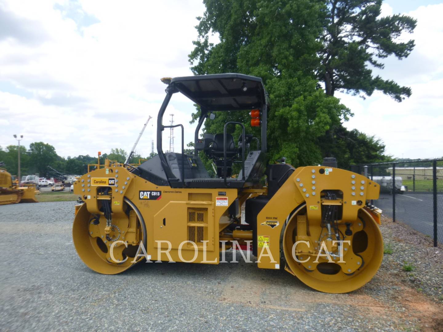 2019 Caterpillar CB13 Compactor