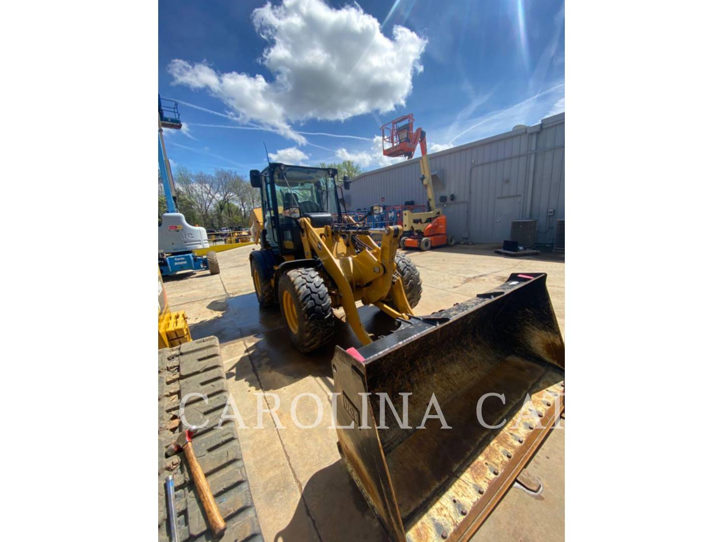 2021 Caterpillar 908M Wheel Loader