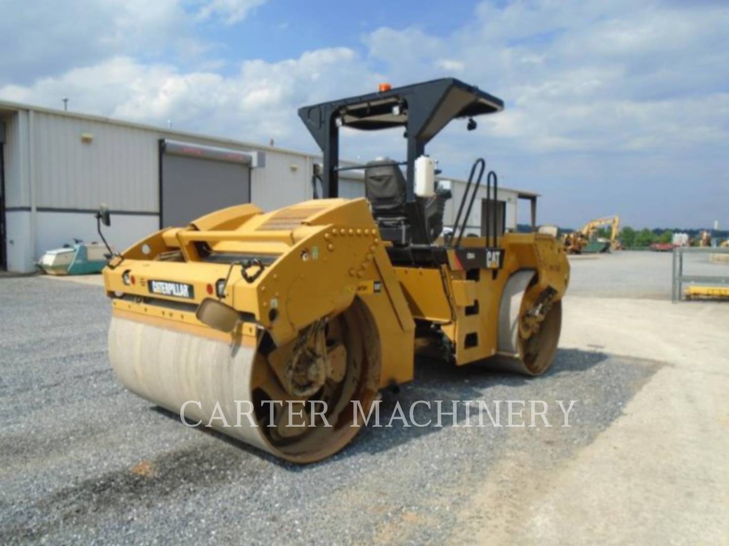 2014 Caterpillar CB64 Compactor