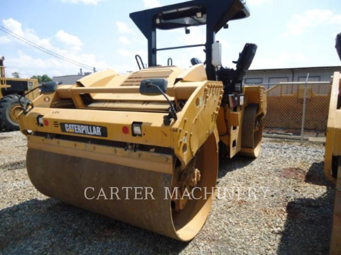 2014 Caterpillar CB64 Compactor