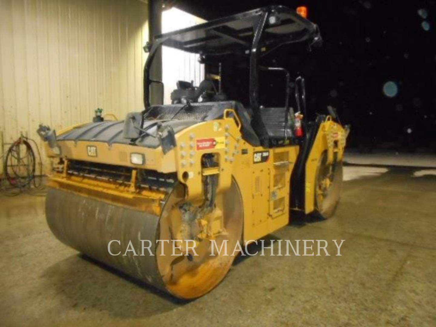 2016 Caterpillar CB64B Compactor