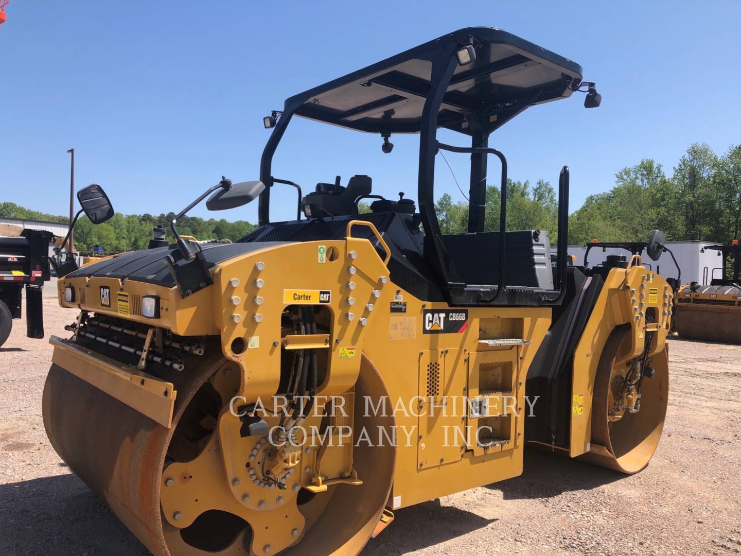 2017 Caterpillar CB66B Vibratory Double