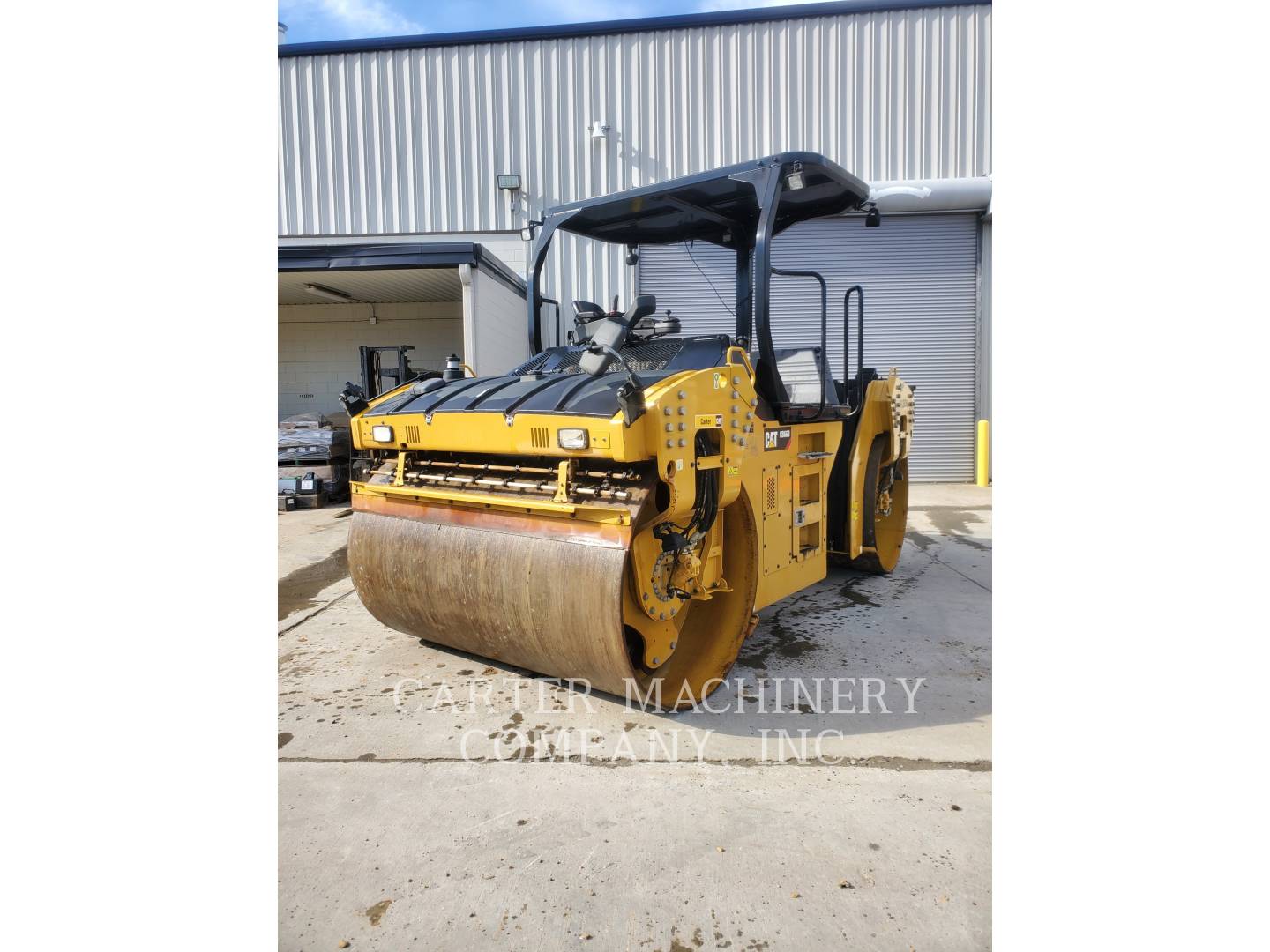 2017 Caterpillar CB66B Vibratory Double