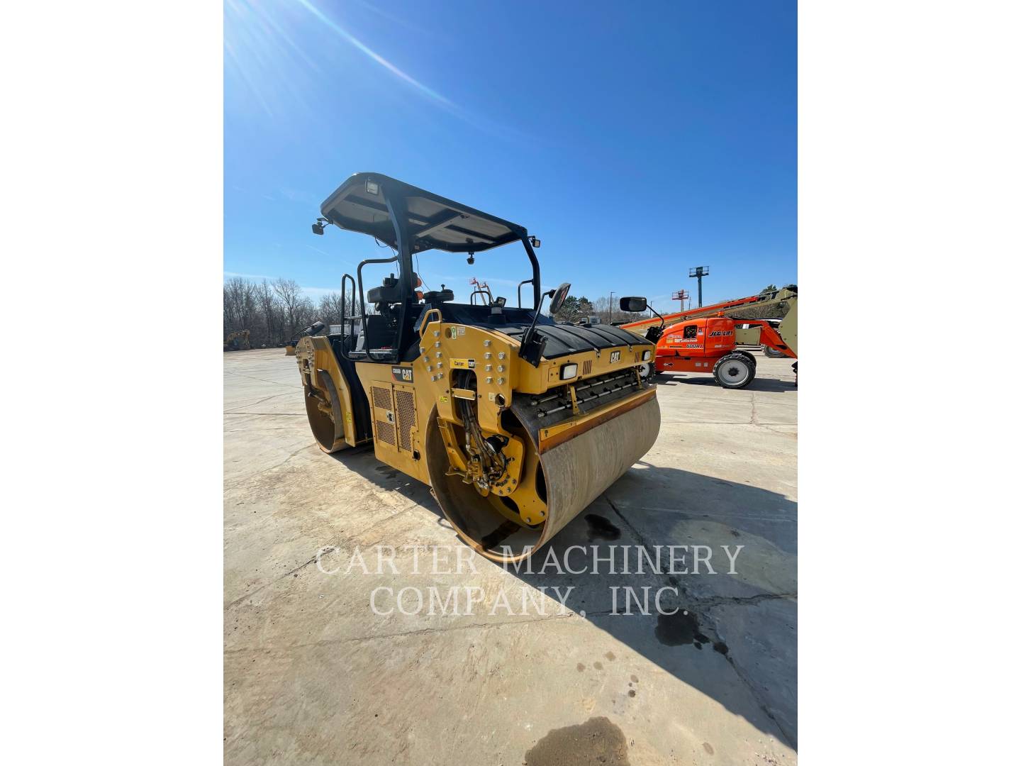 2017 Caterpillar CB66B Vibratory Double