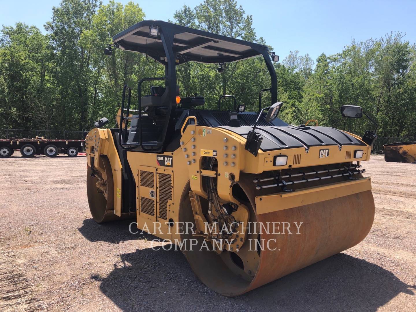 2017 Caterpillar CB66B Vibratory Double