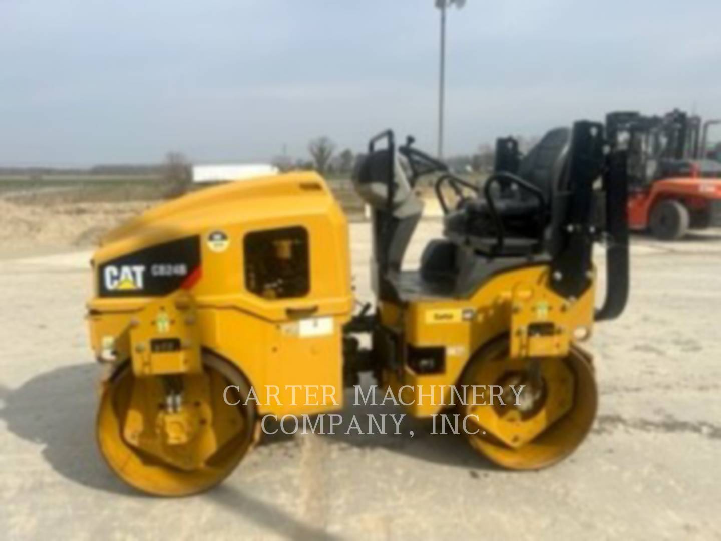 2018 Caterpillar CB24B Vibratory Double