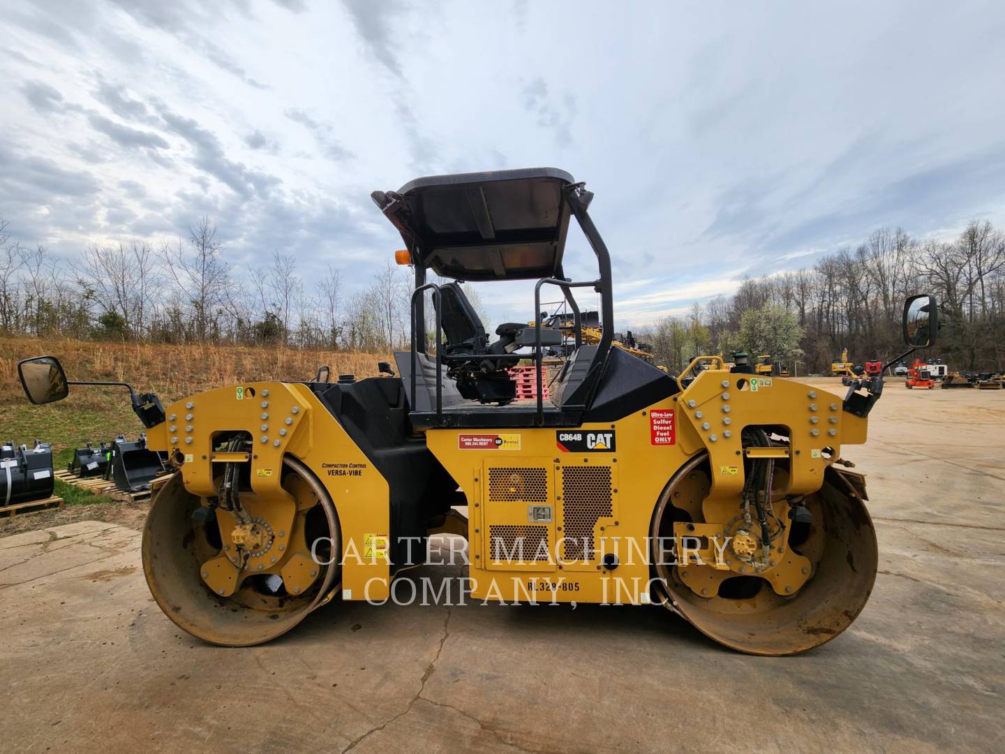 2016 Caterpillar CB64B Vibratory Double