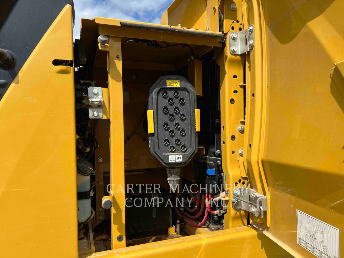 2021 Caterpillar 32007 Excavator