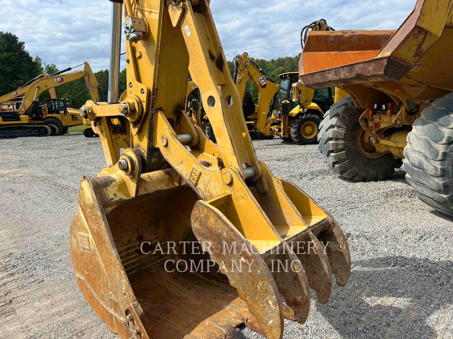 2021 Caterpillar 32007 Excavator