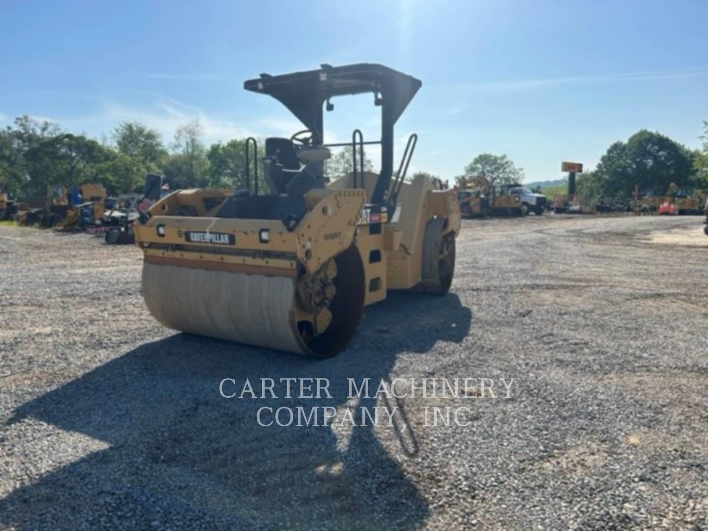 2014 Caterpillar CB64 Compactor