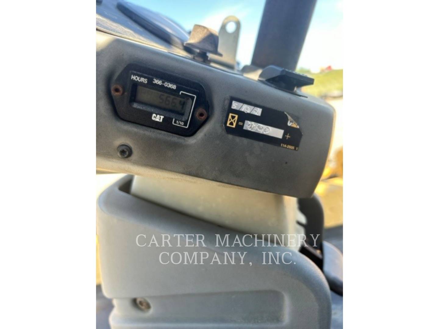 2014 Caterpillar CB64 Compactor