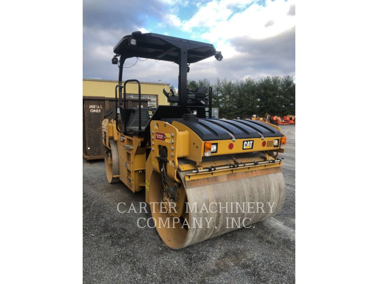 2016 Caterpillar CB46B Vibratory Double