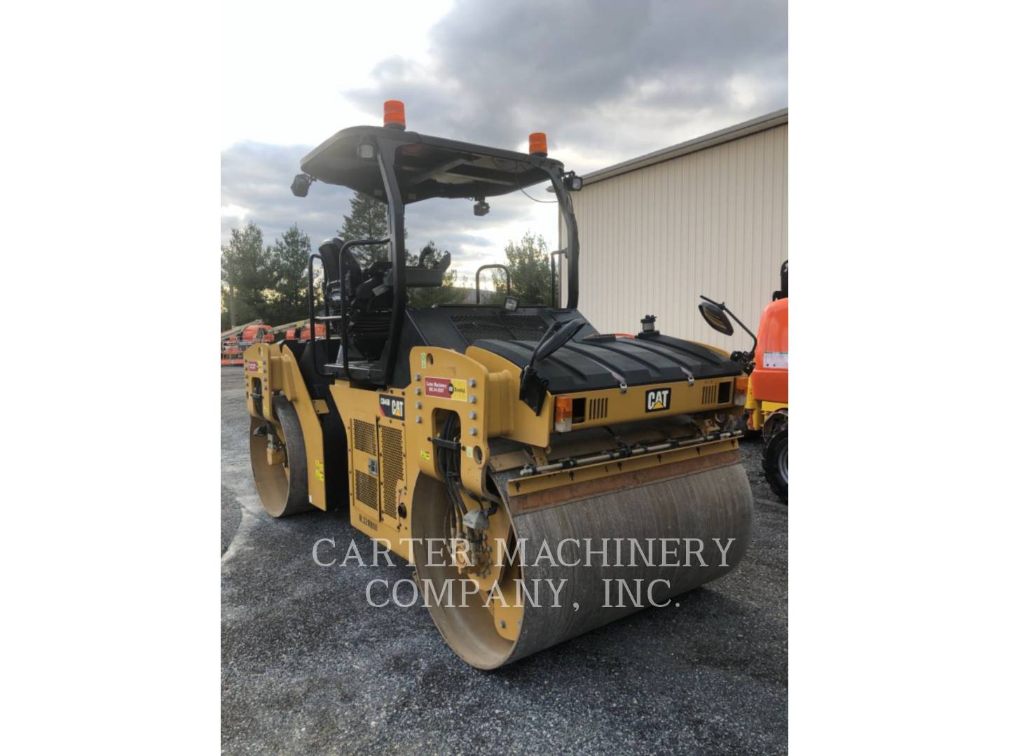 2016 Caterpillar CB46B Vibratory Double