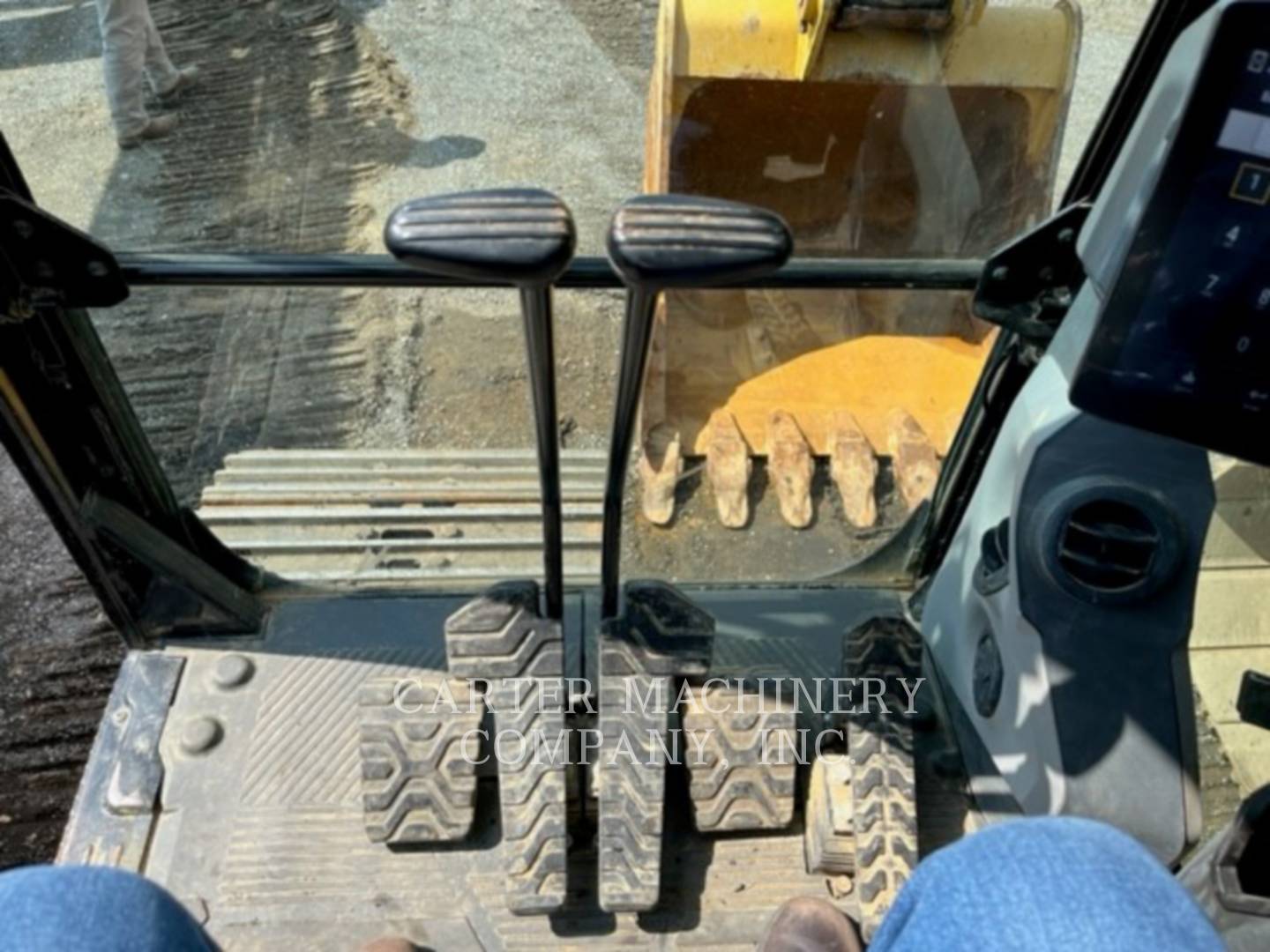 2019 Caterpillar 323 Excavator