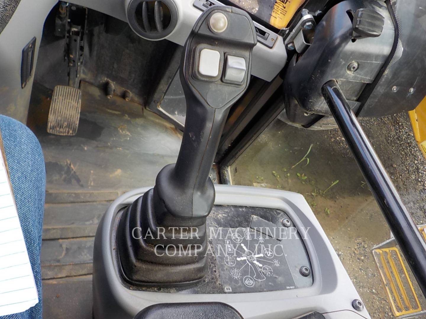 2019 Caterpillar 908M Wheel Loader