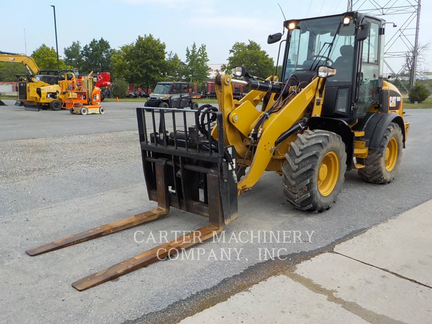 2019 Caterpillar 908M Wheel Loader