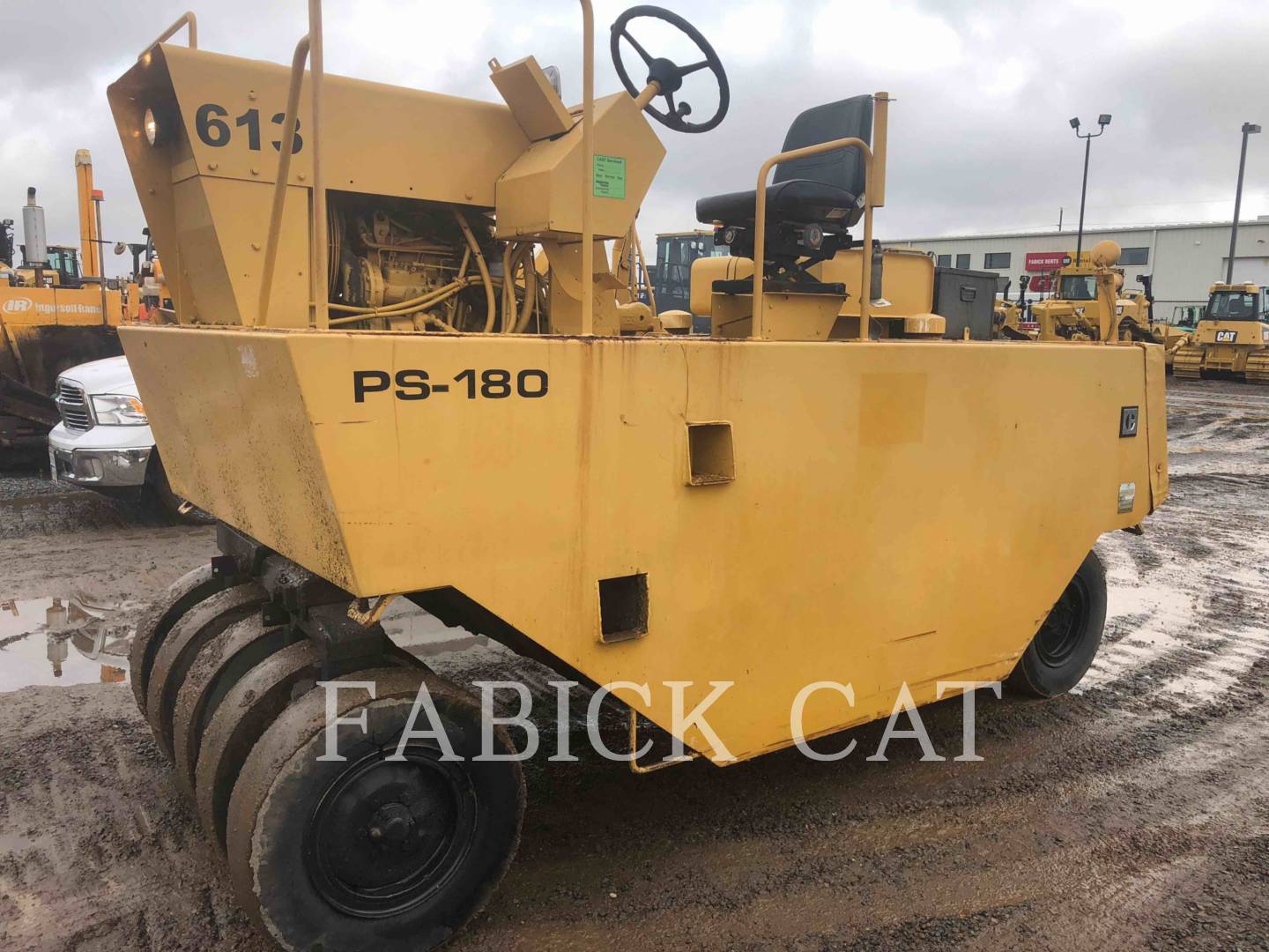 1992 Caterpillar PS-180 Compactor