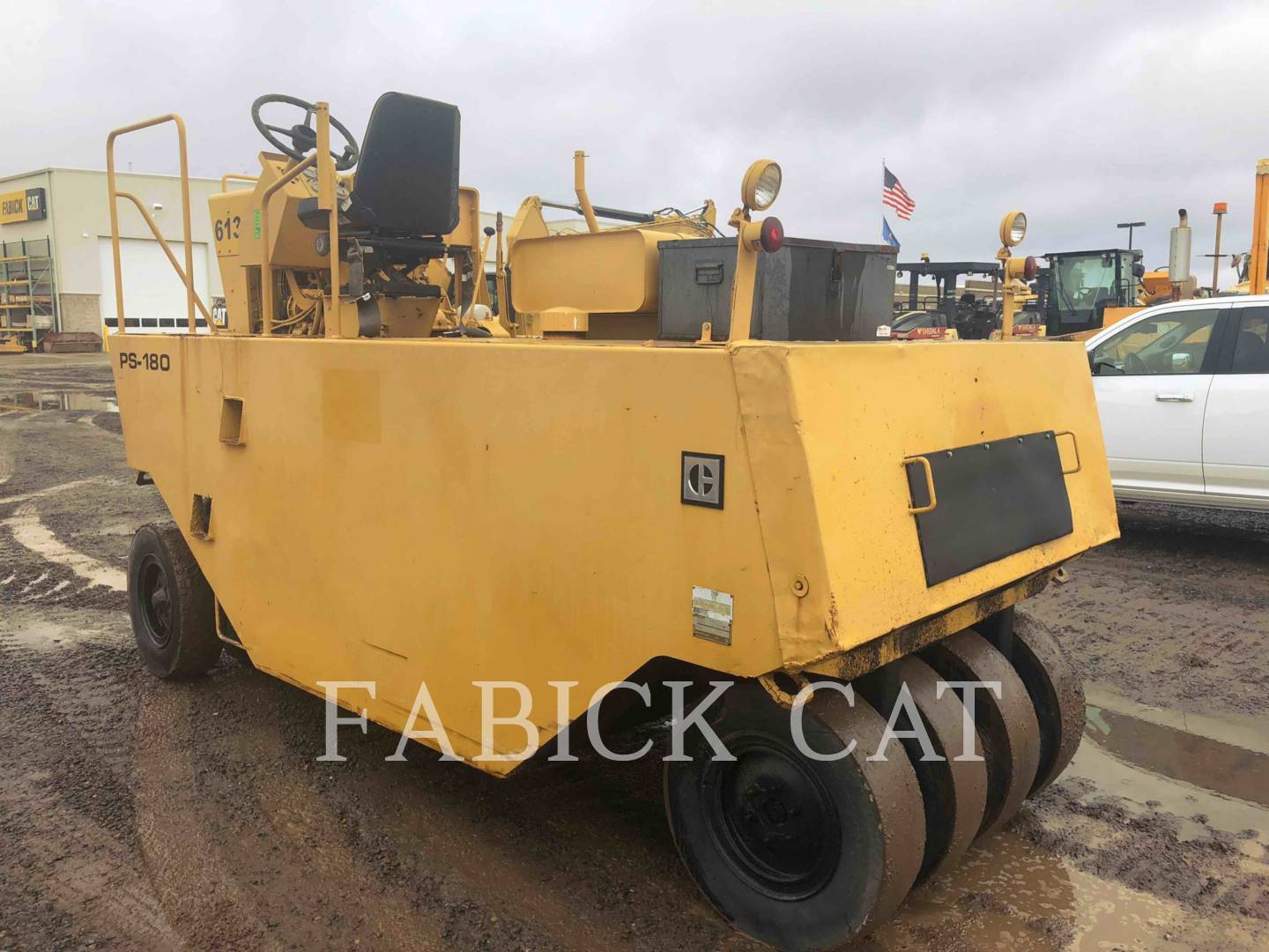 1992 Caterpillar PS-180 Compactor