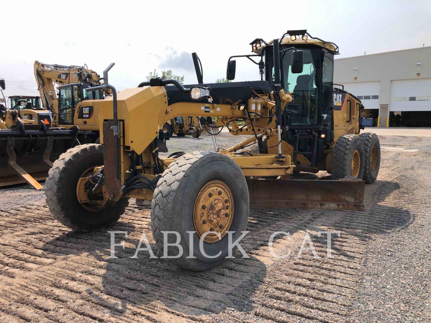 2011 Caterpillar 120MAWD Grader - Road