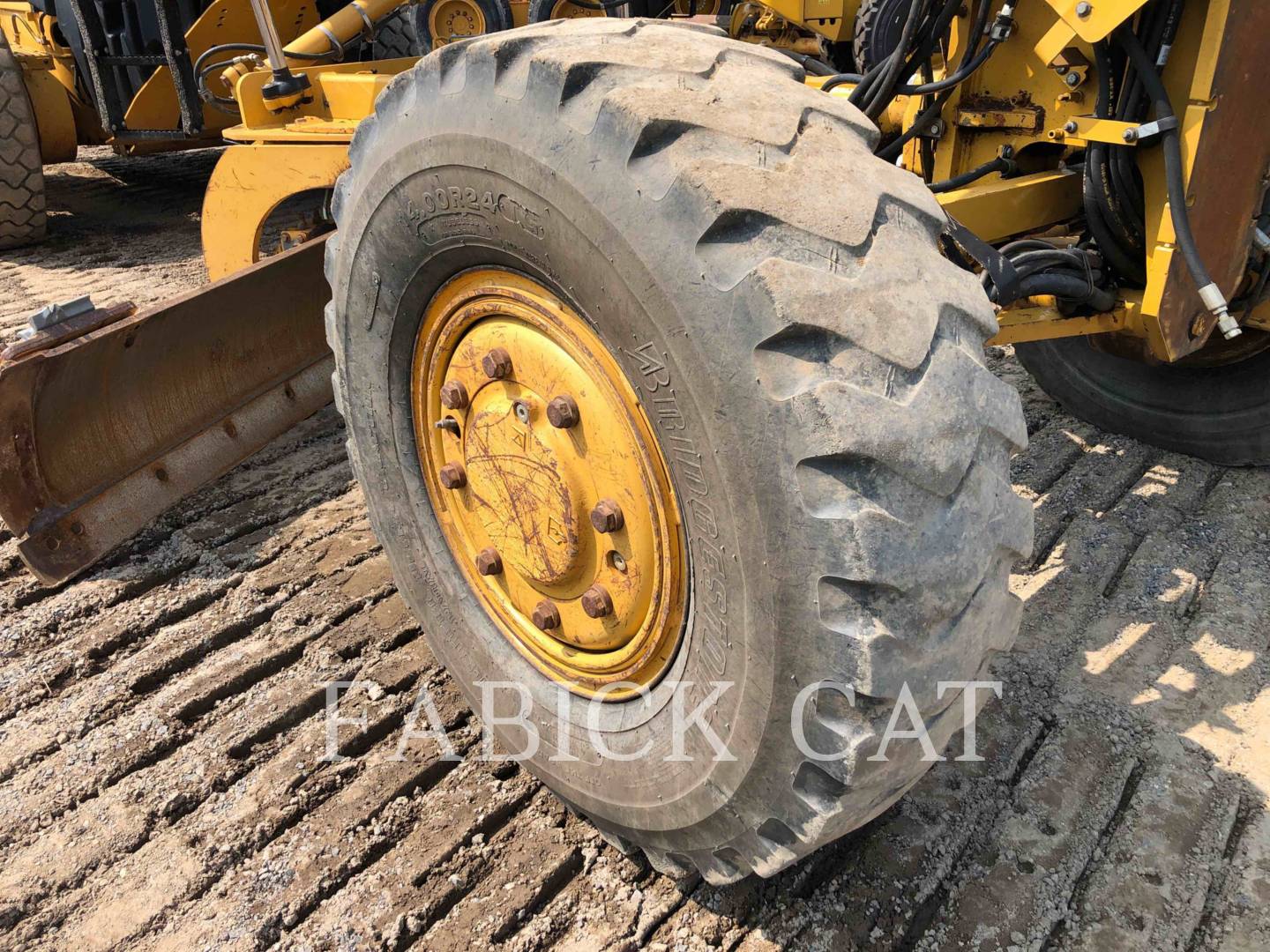 2011 Caterpillar 120MAWD Grader - Road