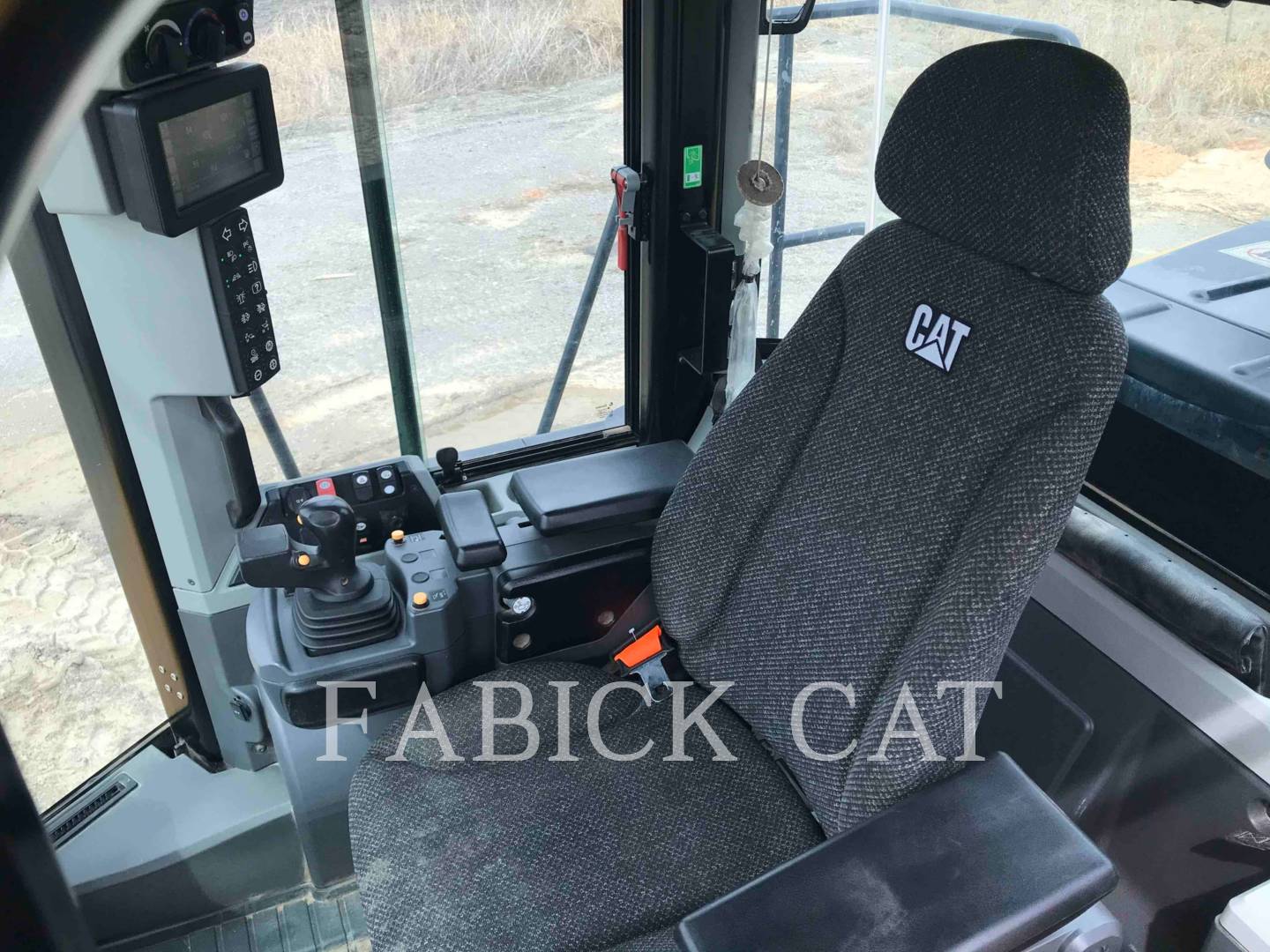 2018 Caterpillar 966M Wheel Loader