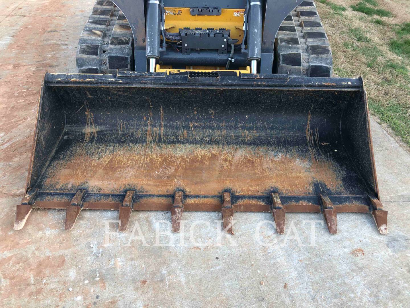 2020 John Deere 331G Compact Track Loader