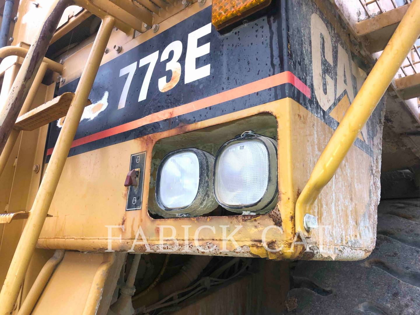 2005 Caterpillar 773E Truck