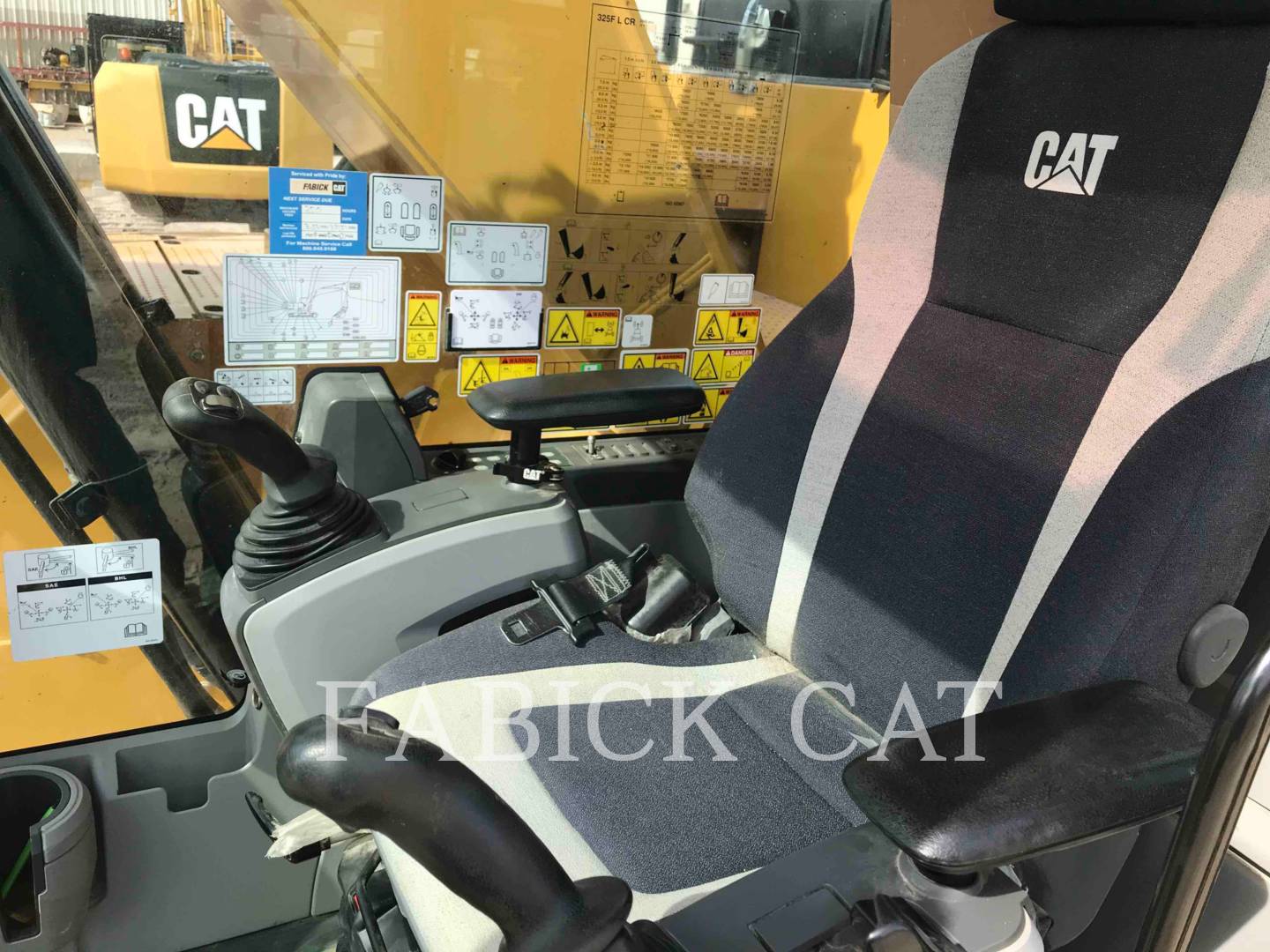 2017 Caterpillar 325F HT Excavator