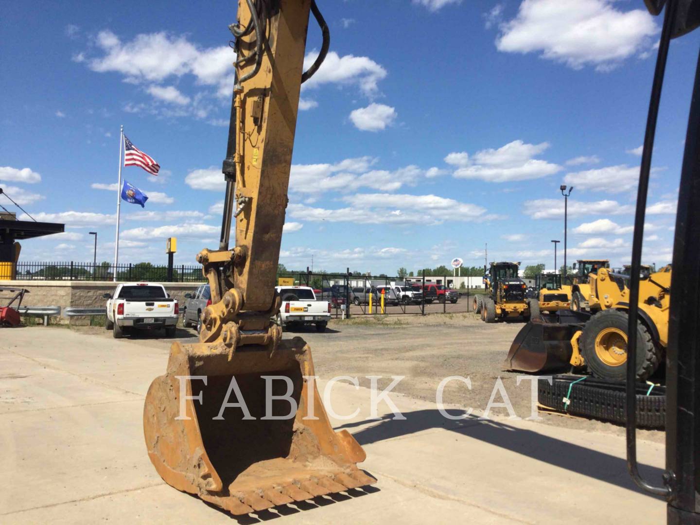 2017 Caterpillar 323F HT Excavator