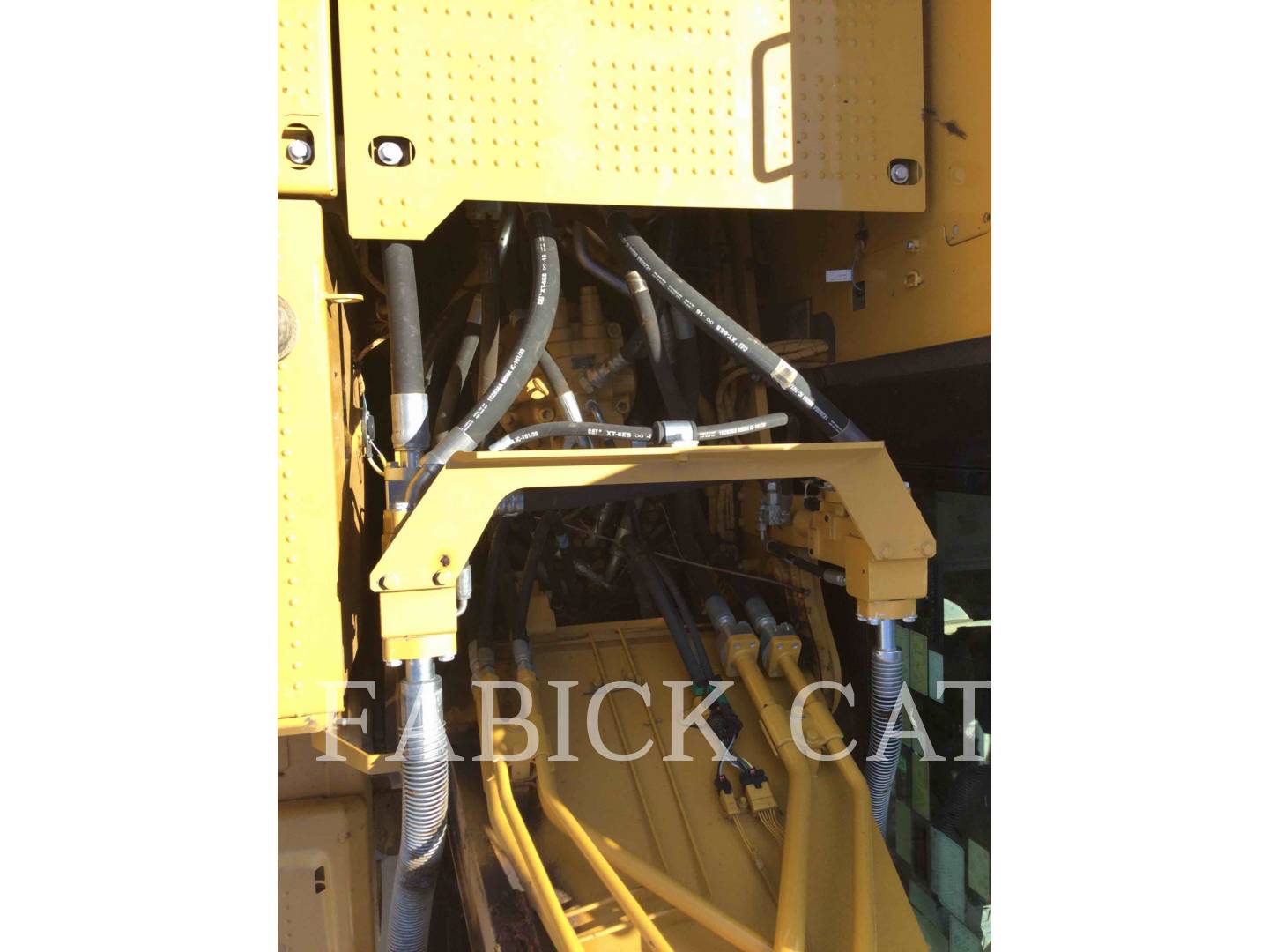 2017 Caterpillar 323F HT Excavator