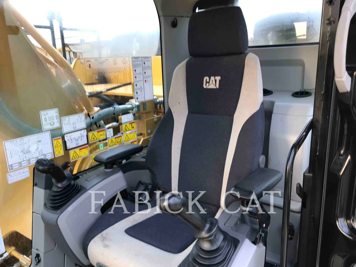 2019 Caterpillar 330FL Excavator