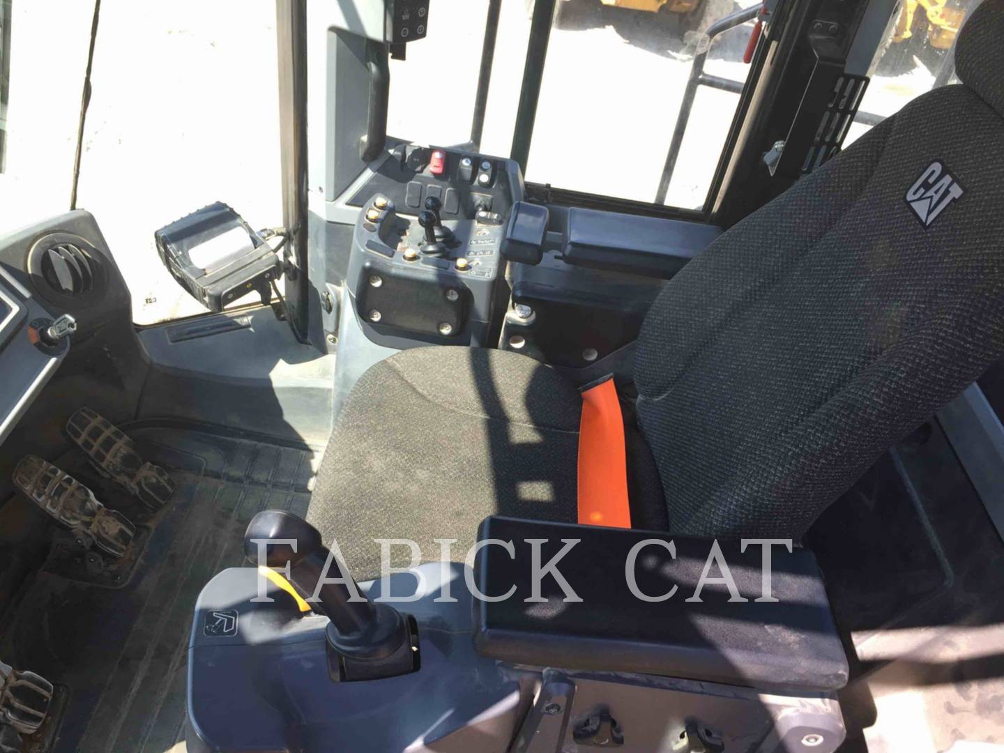 2018 Caterpillar 982M Wheel Loader