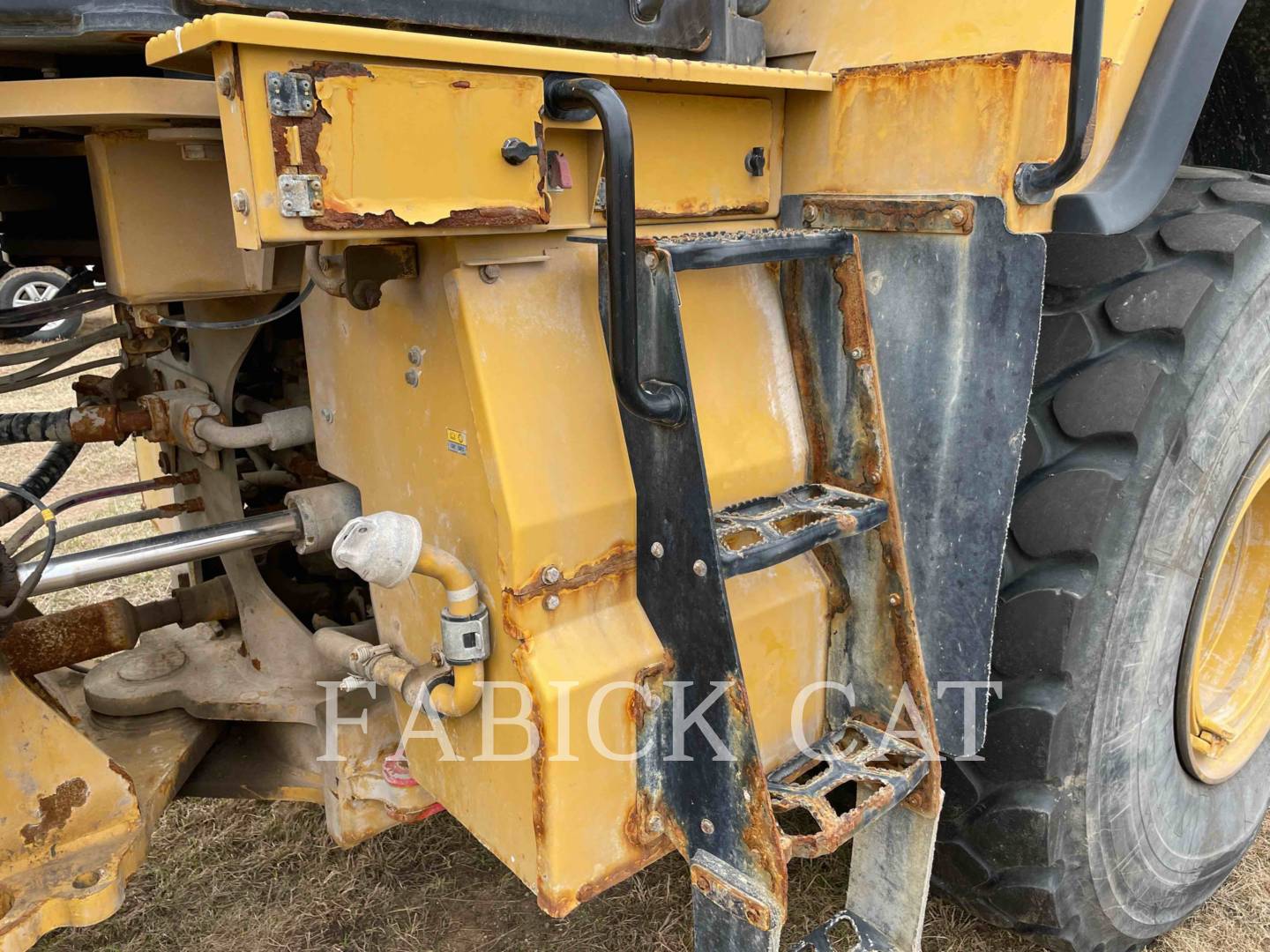 2019 Caterpillar 966M Wheel Loader