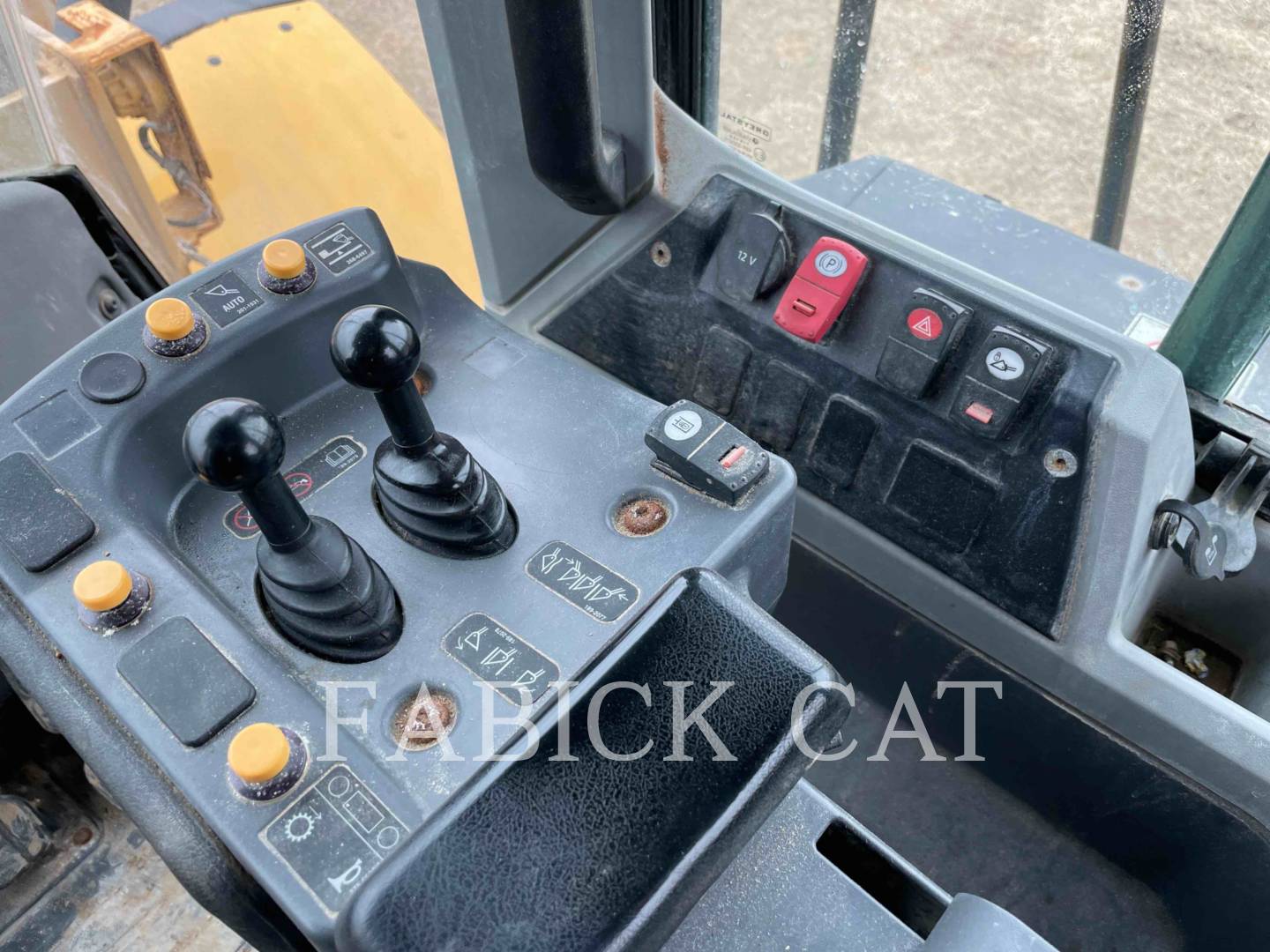 2019 Caterpillar 966M Wheel Loader