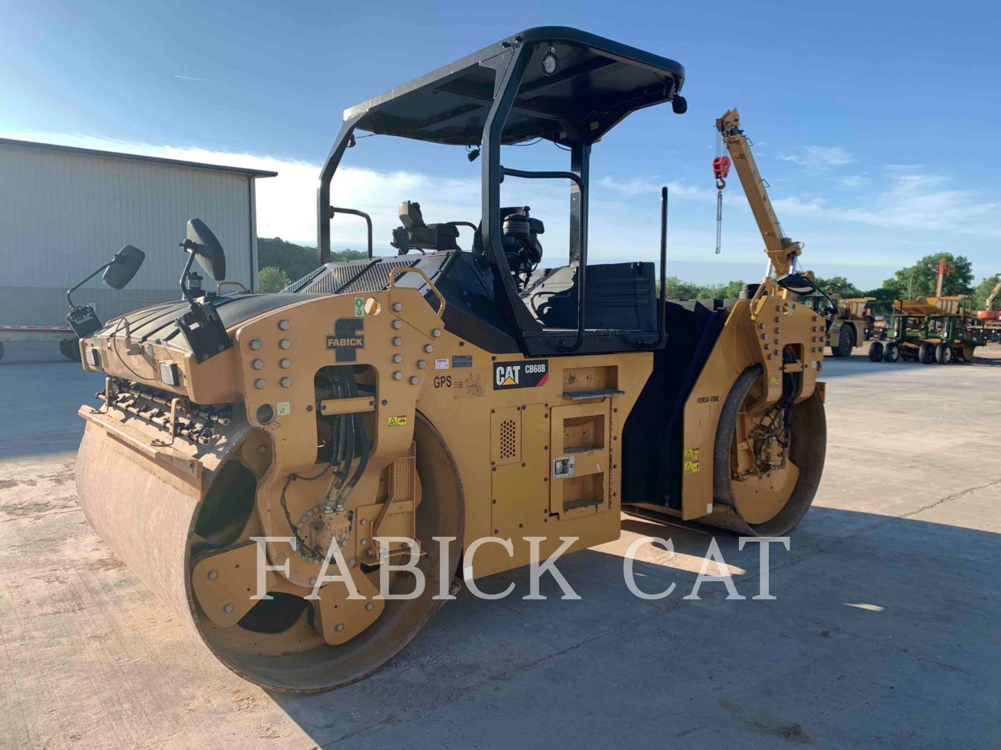 2017 Caterpillar CB68B MPIC Vibratory Double