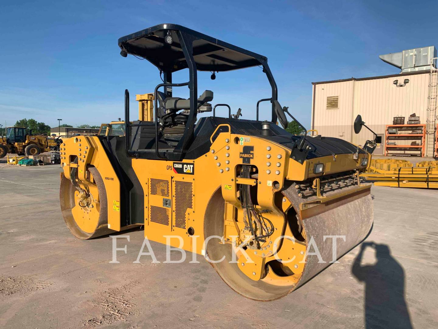 2017 Caterpillar CB68B MPIC Vibratory Double