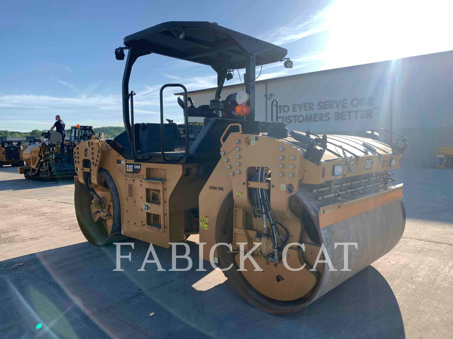 2017 Caterpillar CB68B MPIC Vibratory Double