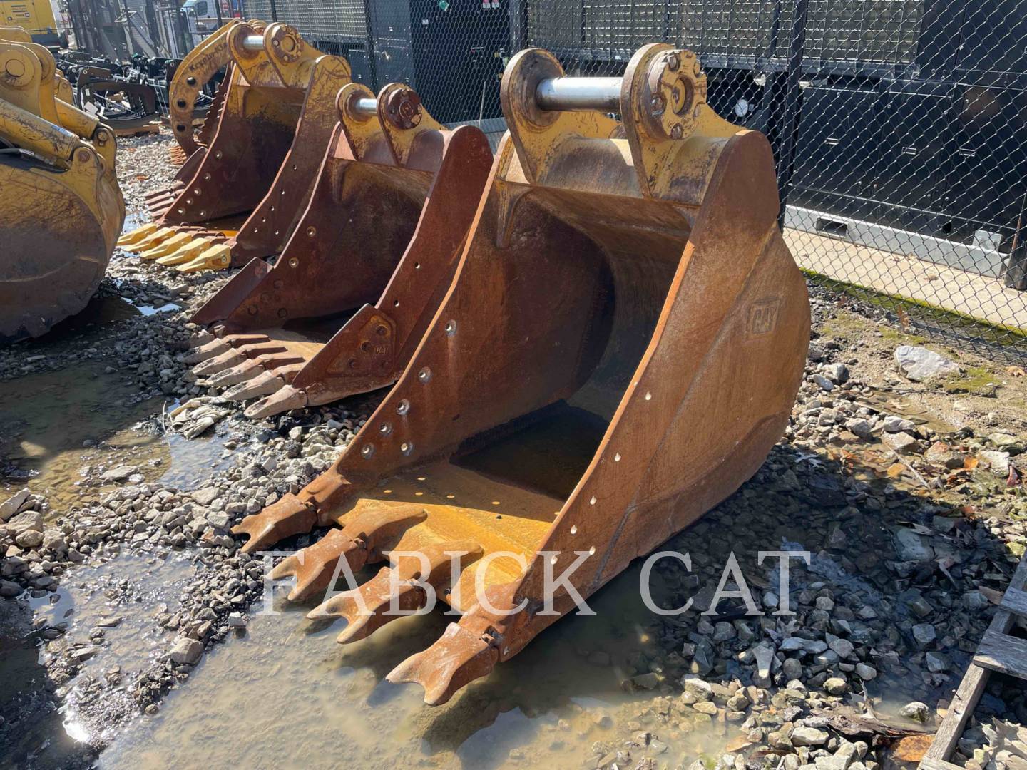 Caterpillar B329-24 Bucket