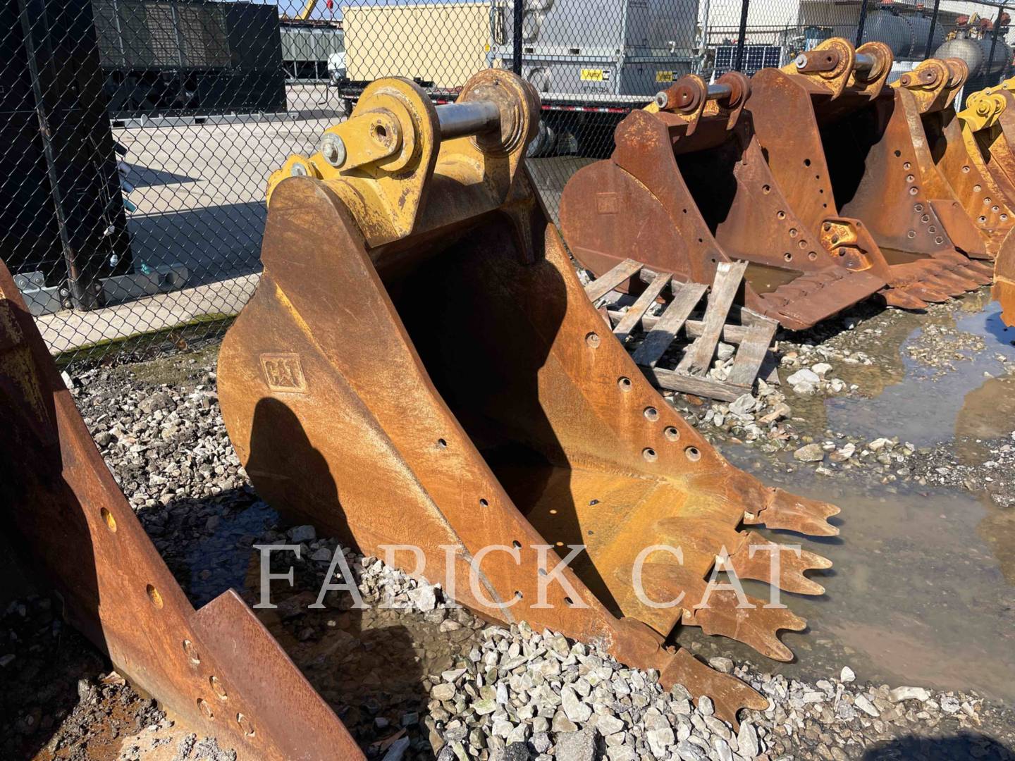 Caterpillar B329-24 Bucket