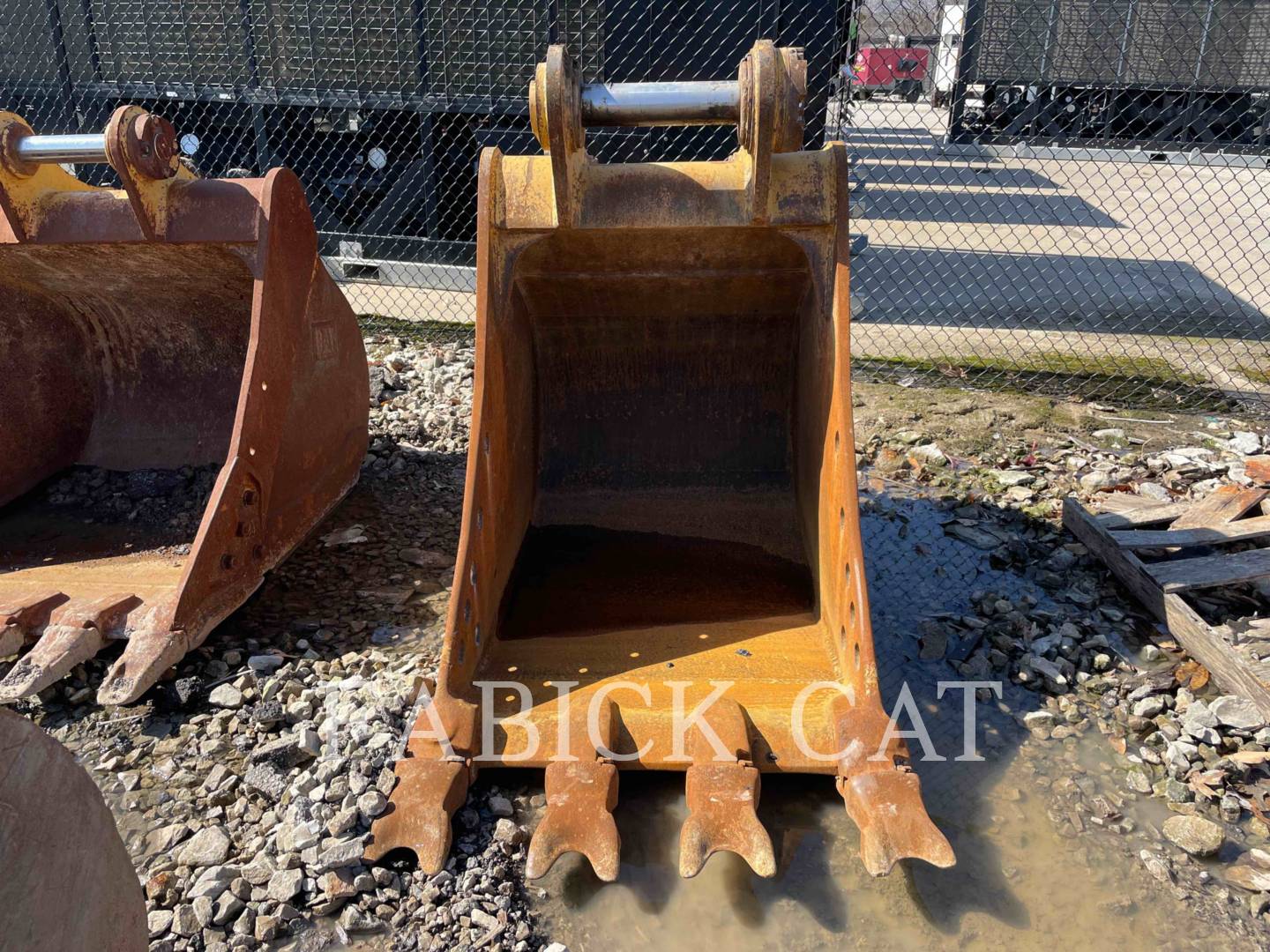 Caterpillar B329-24 Bucket