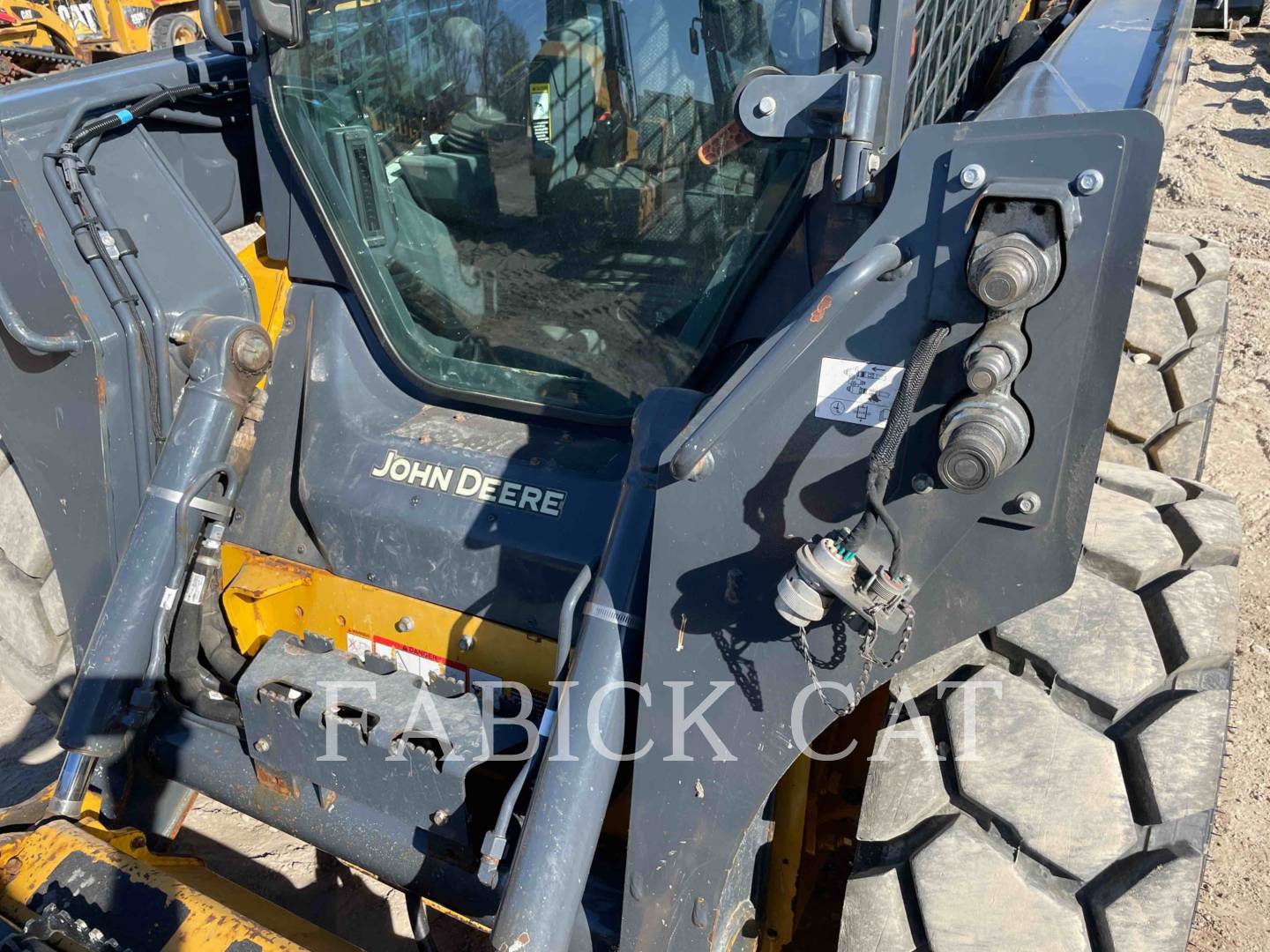 2018 John Deere 320G Skid Steer Loader