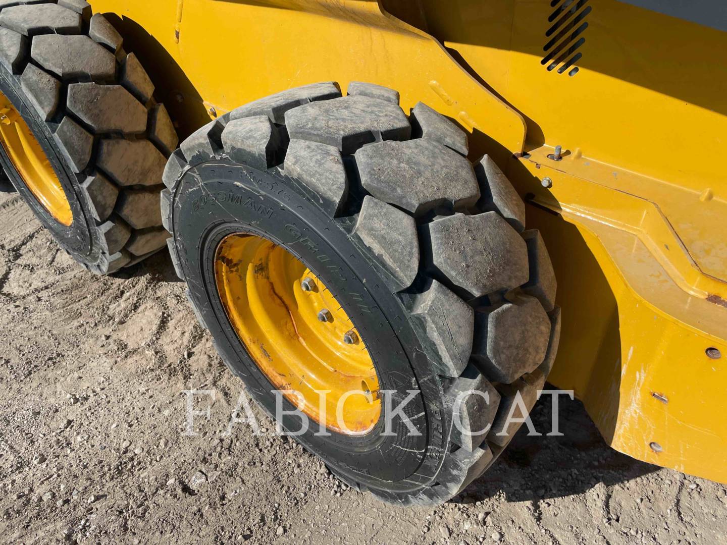 2018 John Deere 320G Skid Steer Loader