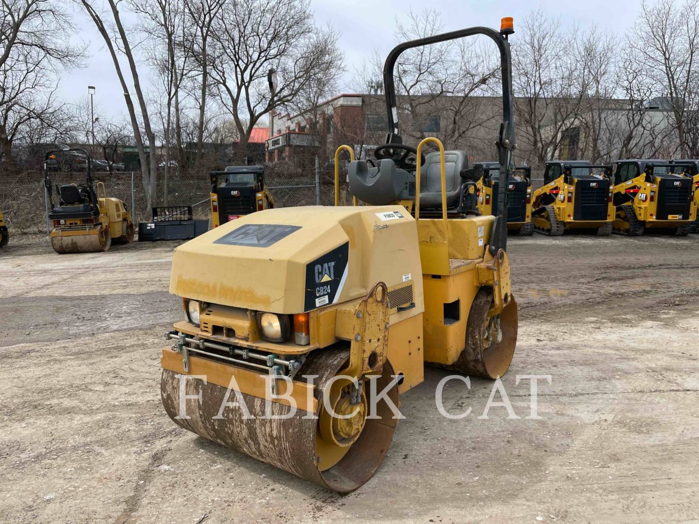 2009 Caterpillar CB24 Paver