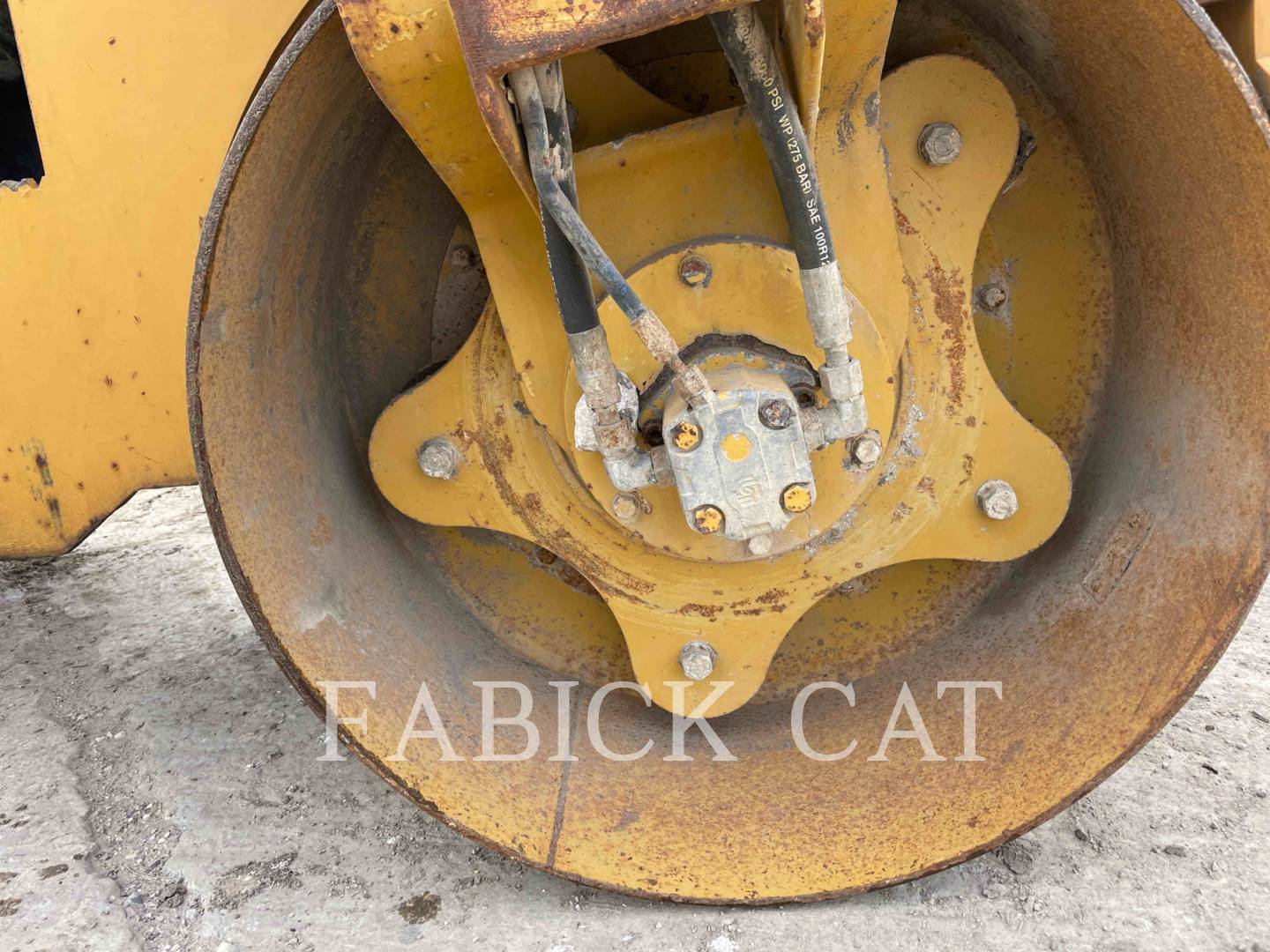 2009 Caterpillar CB24 Paver