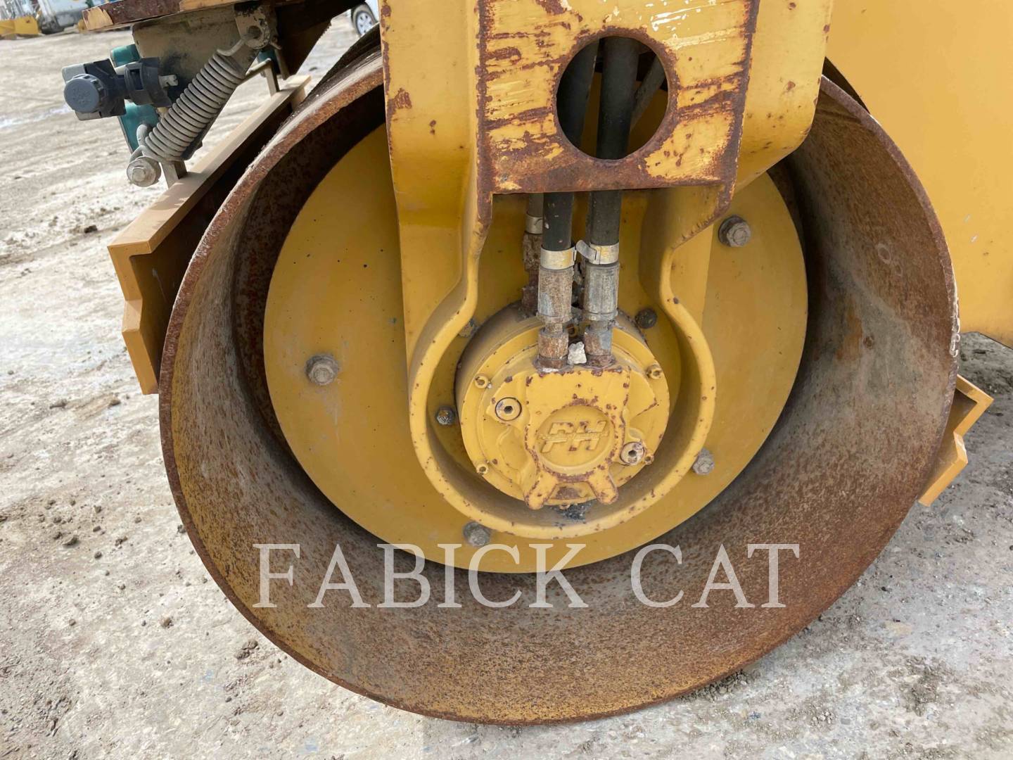 2009 Caterpillar CB24 Vibratory Double