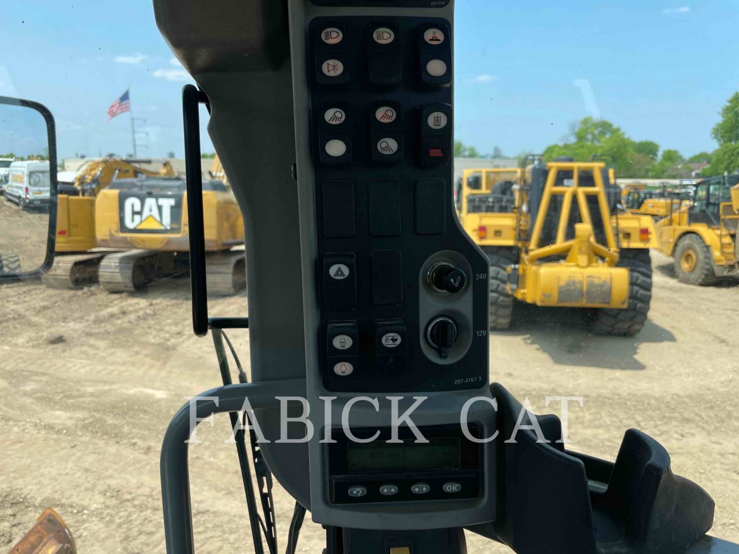 2011 Caterpillar 120M AWD Grader - Road