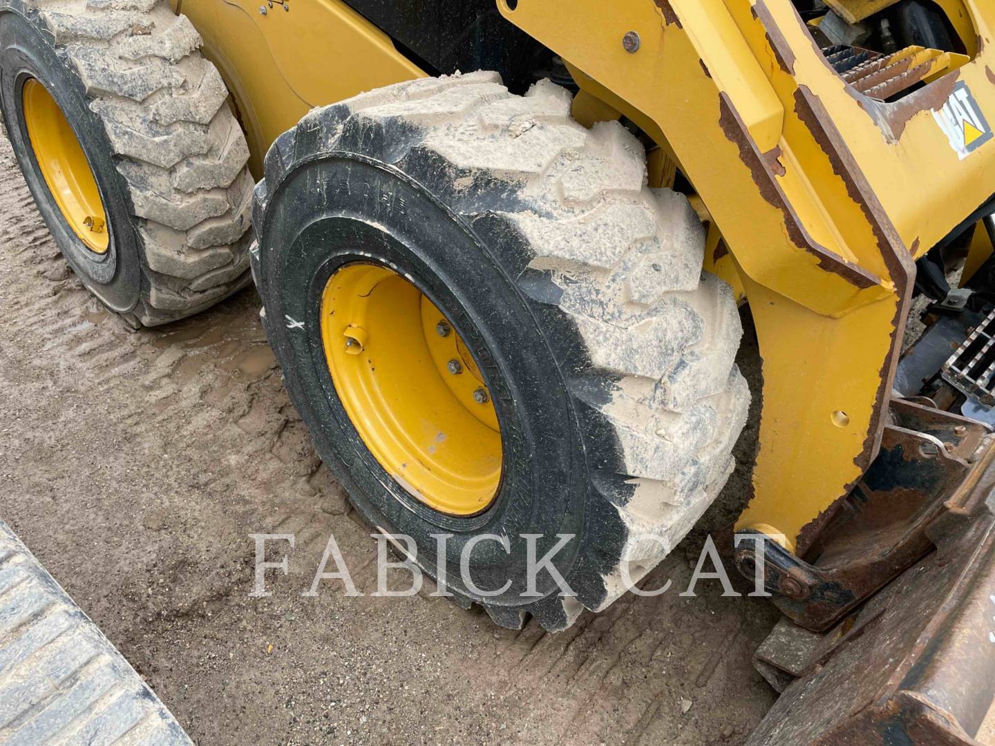 2015 Caterpillar 272D C3H2 Skid Steer Loader