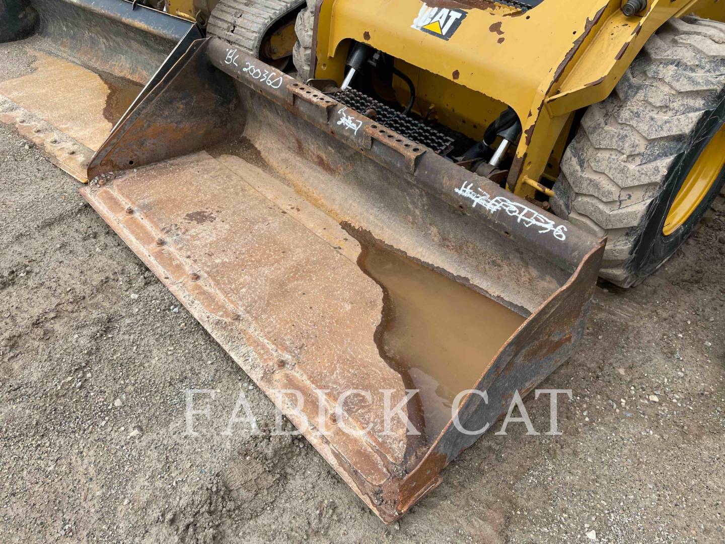 2015 Caterpillar 272D C3H2 Skid Steer Loader