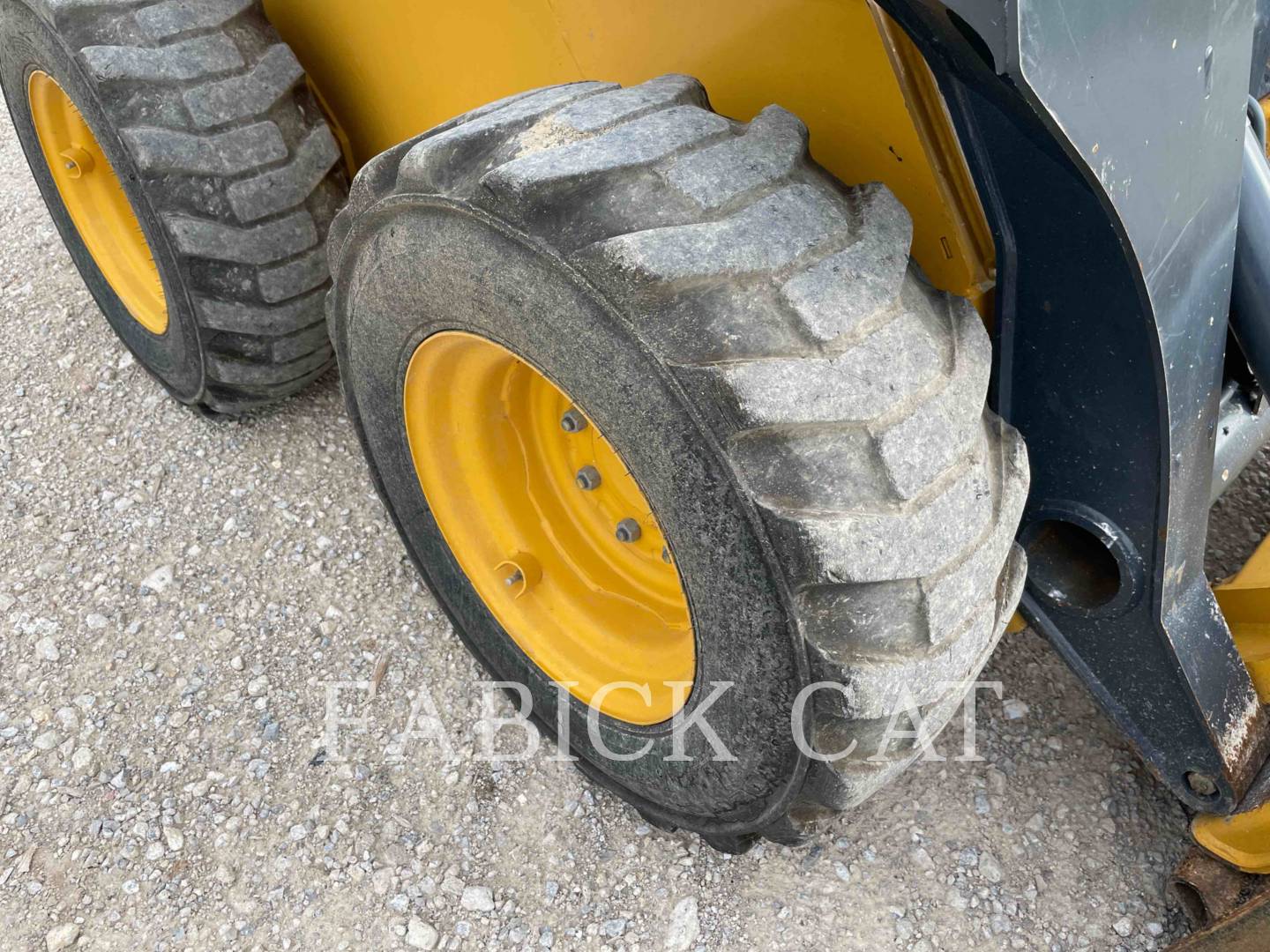 2018 John Deere 324G Skid Steer Loader